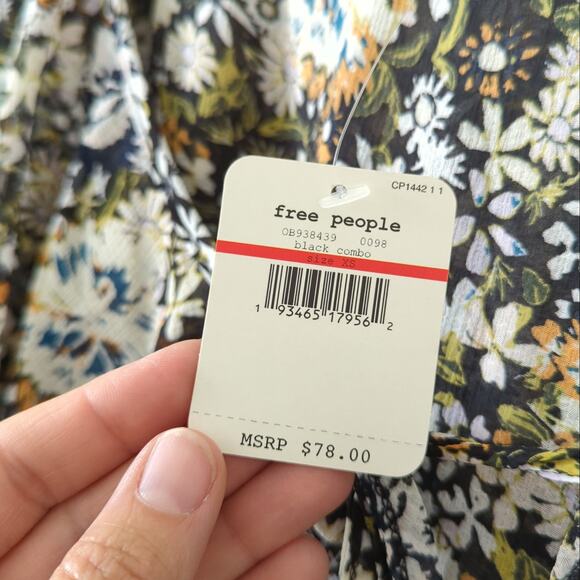 Free People Womens Bodysuit XS Black Floral Blouse Ruffle Long Sleeve NWT $78 - Picture 4 of 8